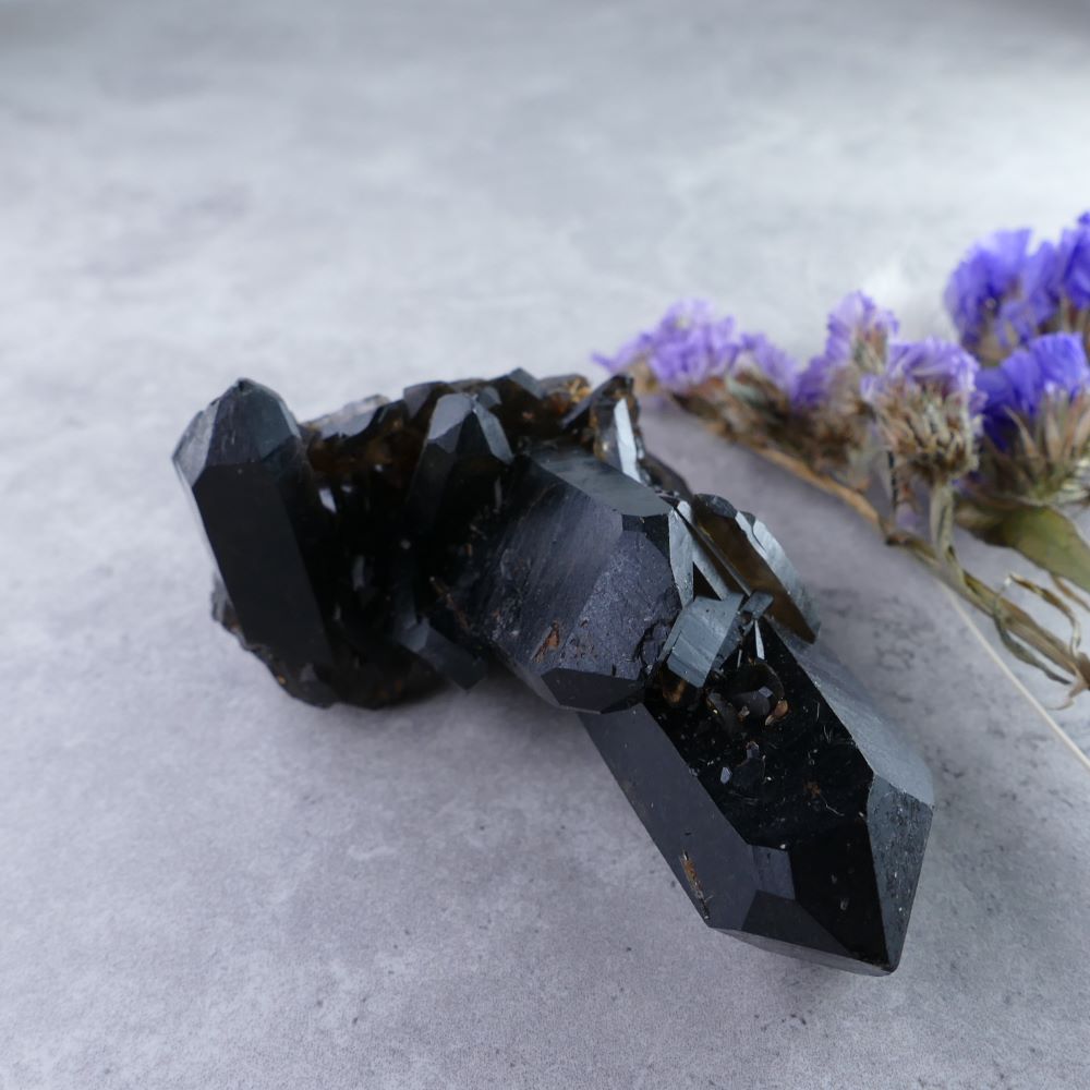 Deeper Connection with Crystal Healing - Dumi's Crystals (94g). Black Quartz Cluster (2.8cm x 7.8cm x 5cm). Deep, captivating beauty with intensified properties for a powerful healing experience.