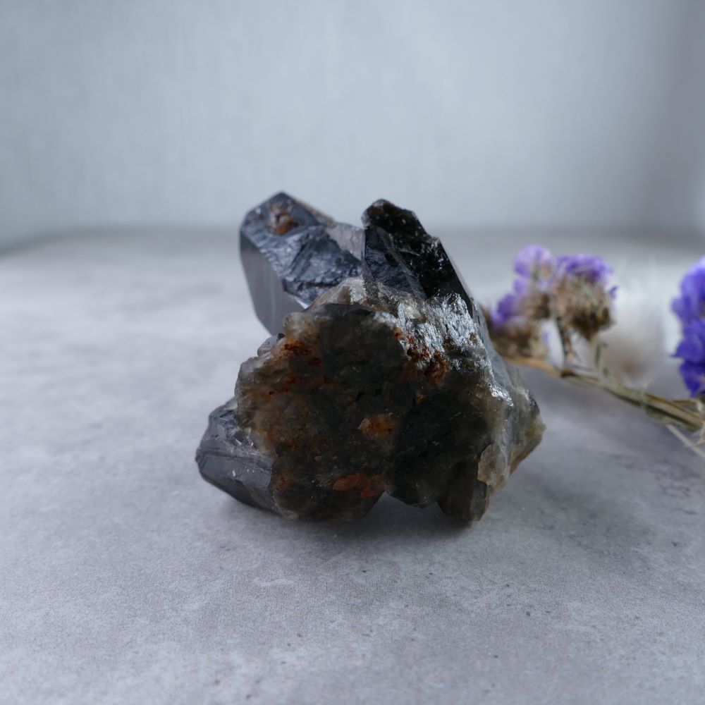 Unleash Inner Strength with Dumi's Crystals (53g). Black Quartz Cluster (5.4cm x 4cm x 3.7cm). Captivating beauty & substantial weight for a powerful crystal companion.