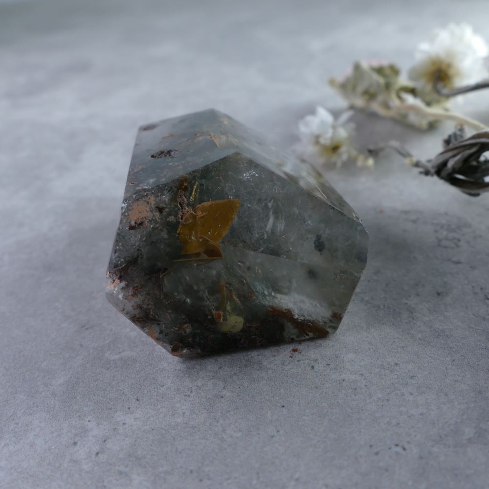 Nature's Balance in Crystal Form - Dumi's Crystals (5.1cm). Well-proportioned Garden Quartz tower (3.1cm x 2.4cm, 57g) with captivating inclusions promotes grounding and a sense of calm.