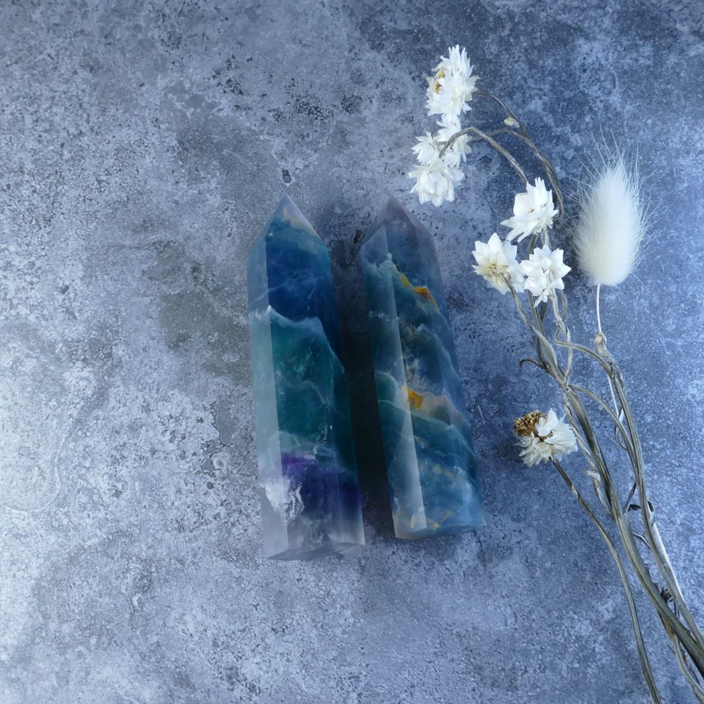 Dumi's Crystals - Multicolour Fluorite Tower - Enhance your space with the vibrant energy of a fluorite tower. Promotes focus, creativity, and a sense of calm.