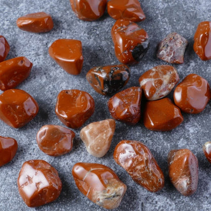 Deep Red Jasper chips for strength & passion (1-1.5cm) | Dumi's Crystals | Enhance your courage, determination, and zest for life with these genuine Red Jasper chips. Ranging from 1 to 1.5 centimeters, these chips promote a sense of security, motivation, and a connection to your inner fire.