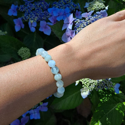 Dumi's Crystals Aquamarine Bracelet 7inch for Peace, Clarity & Communication. Genuine gemstones for emotional balance and self-discovery.
