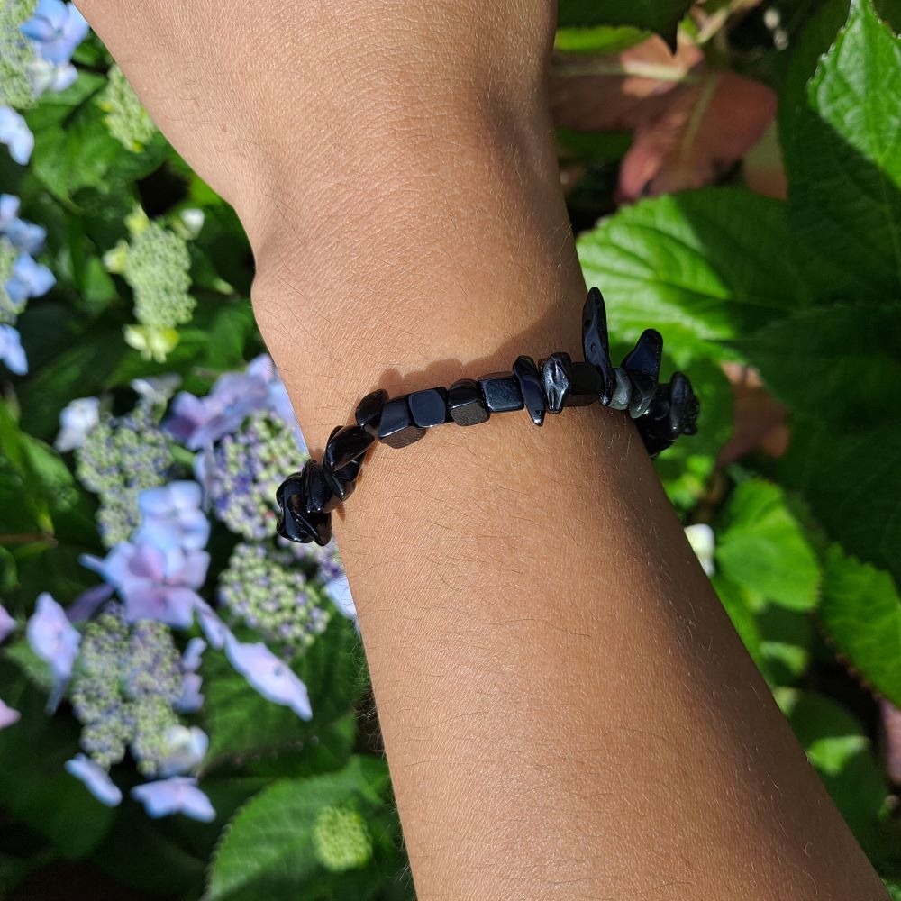 black obsidian chip bracelet dumiscrystals