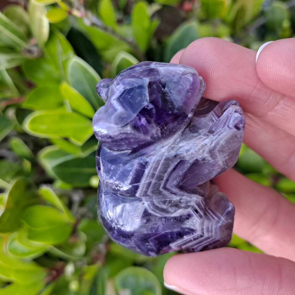 dream amethyst healing crystals hand carved bear dumiscrystals