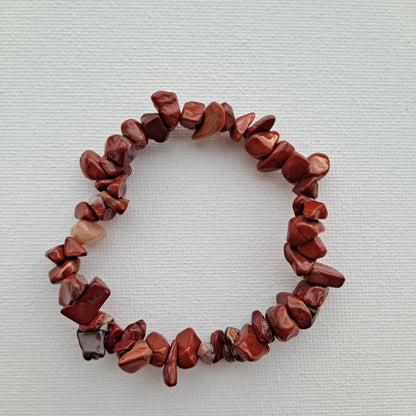 Dumi's Crystals Red Jasper Bracelet. Ignite your fire! Red Jasper chips for energy, resilience & a balanced root chakra.