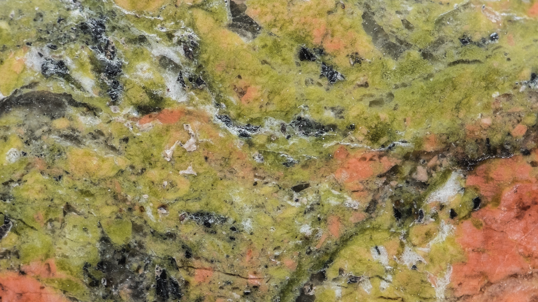 Unakite: A Comprehensive Guide to its Healing Properties, Meanings and Uses