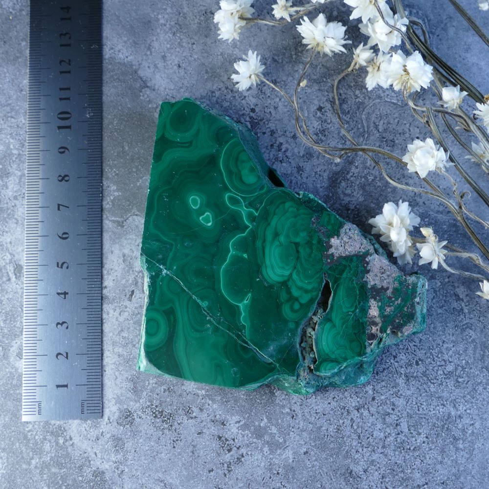 Dumi's Crystals - Malachite for Growth (9cm x 9cm x 1cm). Untamed beauty & powerful energy! Natural malachite slab promotes emotional balance, protection, and spiritual journey.