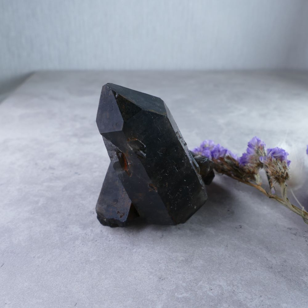 Dumi's Crystals Black Quartz Cluster (53g) - Enhanced Energy & Beauty! Intricate & bold form (5.7cm x 5.5cm x 4.7cm) for crystal collections & healing. 