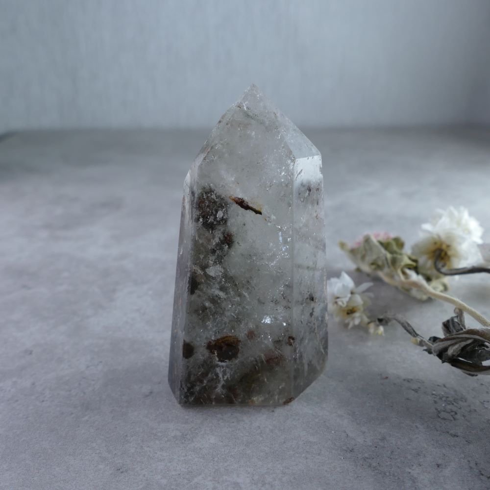 Lodolite Tower for Clarity - Dumi's Crystals (5.7cm). Graceful silhouette (3cm x 2cm, 46g) with captivating inclusions promotes focused energy. 