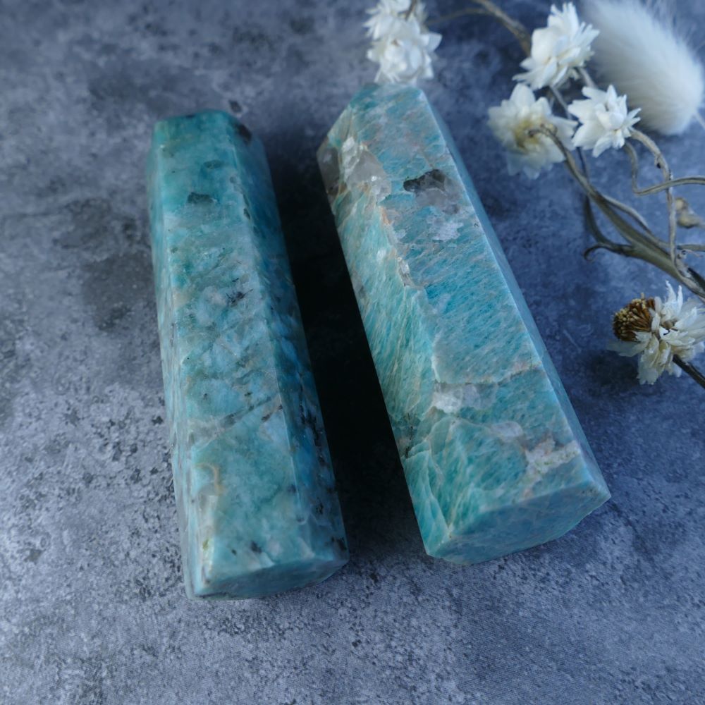 Heart & Root Chakra Crystals (Amazonite & Smoky Quartz): Dumi's Crystals (60-90g). Harmony & Emotional Wellbeing (Approx 7-10cm tall).