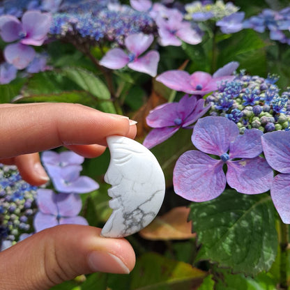 Dumi's Crystals Howlite Moon Face Carving (34x20x8mm): Bathed in tranquility, this celestial charm soothes the mind, promotes emotional balance & restful sleep.