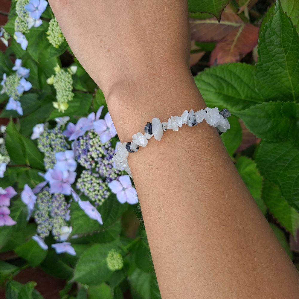 Dumi's Crystals Black Rutilated Quartz Chip Bracelet 7inch for Transformation & Clarity. Black gemstone chip bracelet for spiritual growth & inner strength.