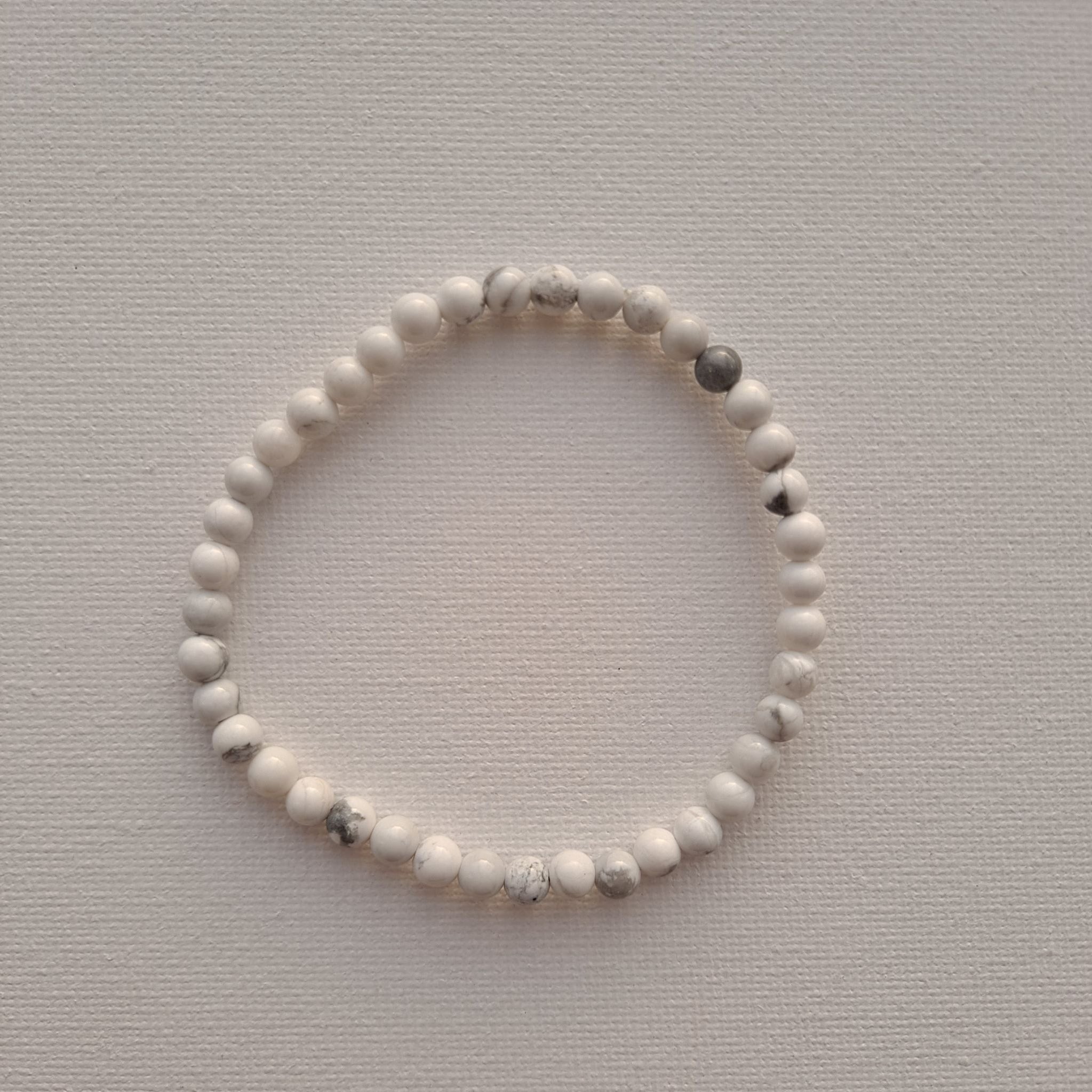 howlite bead bracelet dumiscrystals